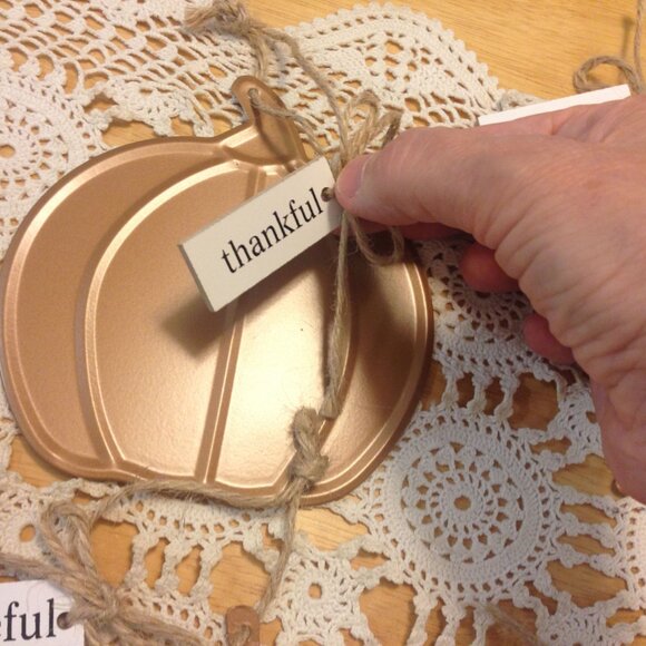 Rustic Farmhouse bronze colored decor with positive vibes - Picture 6 of 8